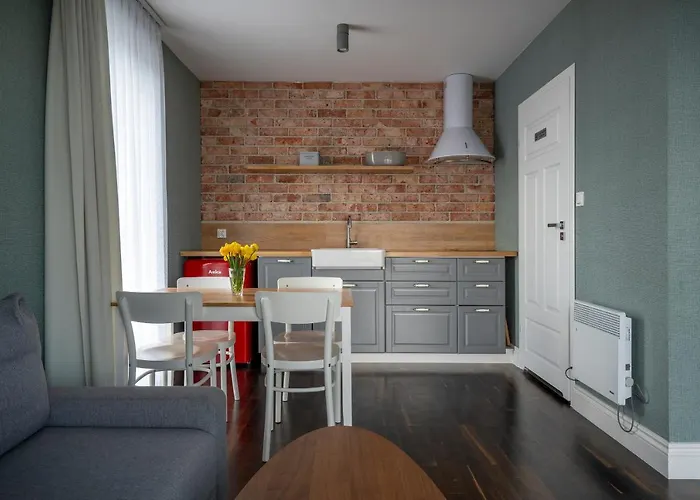 W Starym Porcie 度假居 库瑞尼卡慕斯卡